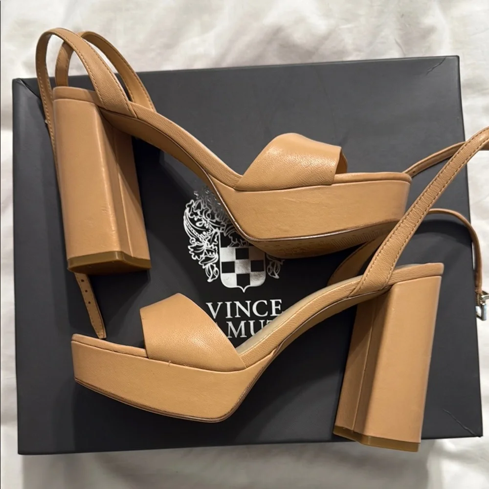 Vince Camuto Tan Platform Sandals - Picture 3 of 4